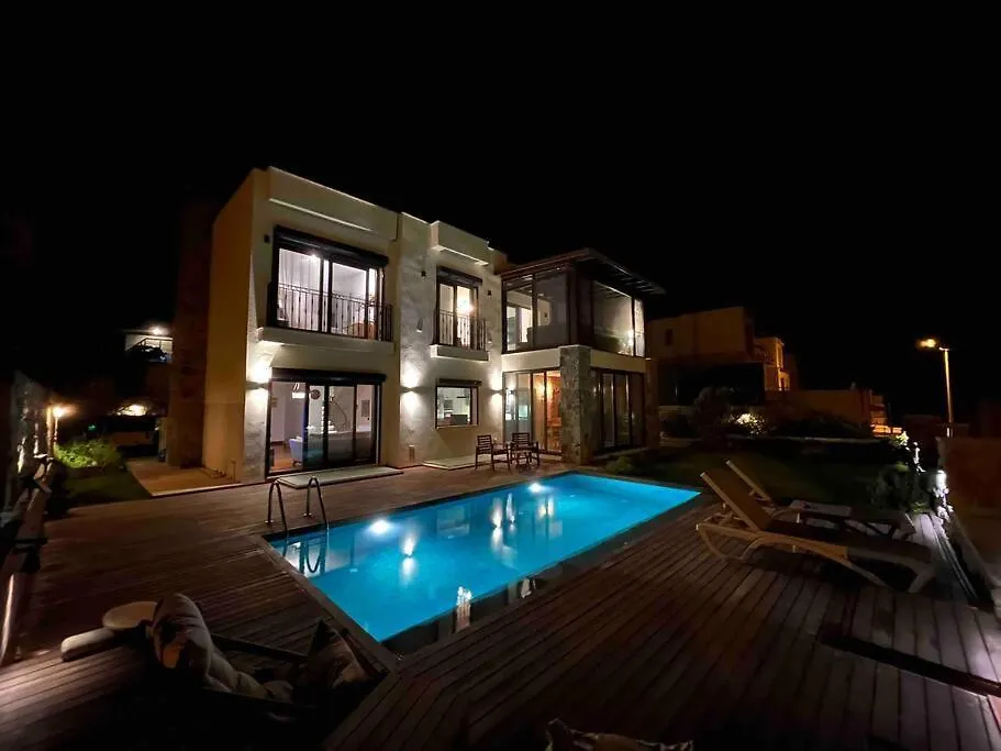 Elegant Villa Private Pool & Stunning Views Bodrum