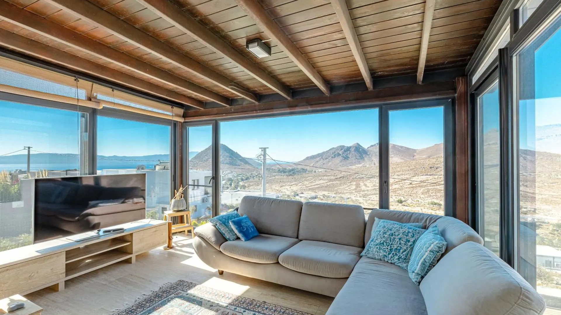 Elegant Villa Private Pool & Stunning Views Αλικαρνασσός